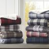 Oversized Sofstpun Down Alternative Throw